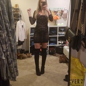 Lace bodycon dress